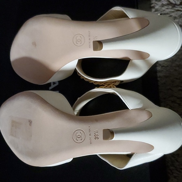 Authentic Chanel Lambskin Sandals - Picture 5 of 9